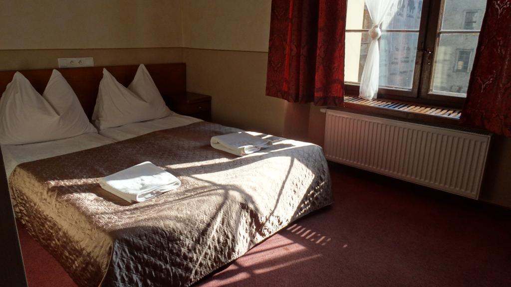 Hotel Zamek Miedzylesie Extérieur photo