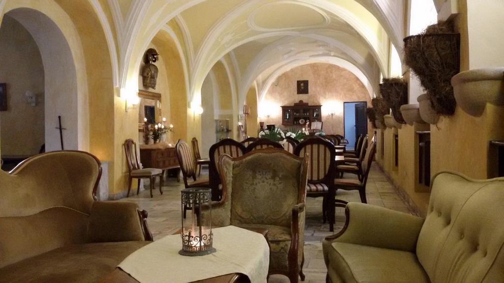 Hotel Zamek Miedzylesie Extérieur photo